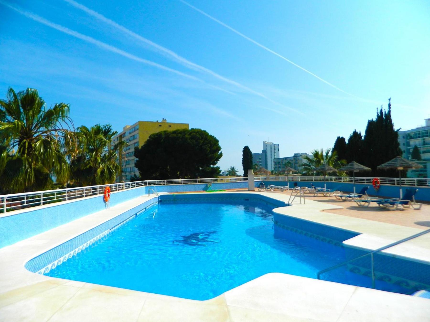 Skysea Benalmadena Puerto Marina Apartment Exterior photo