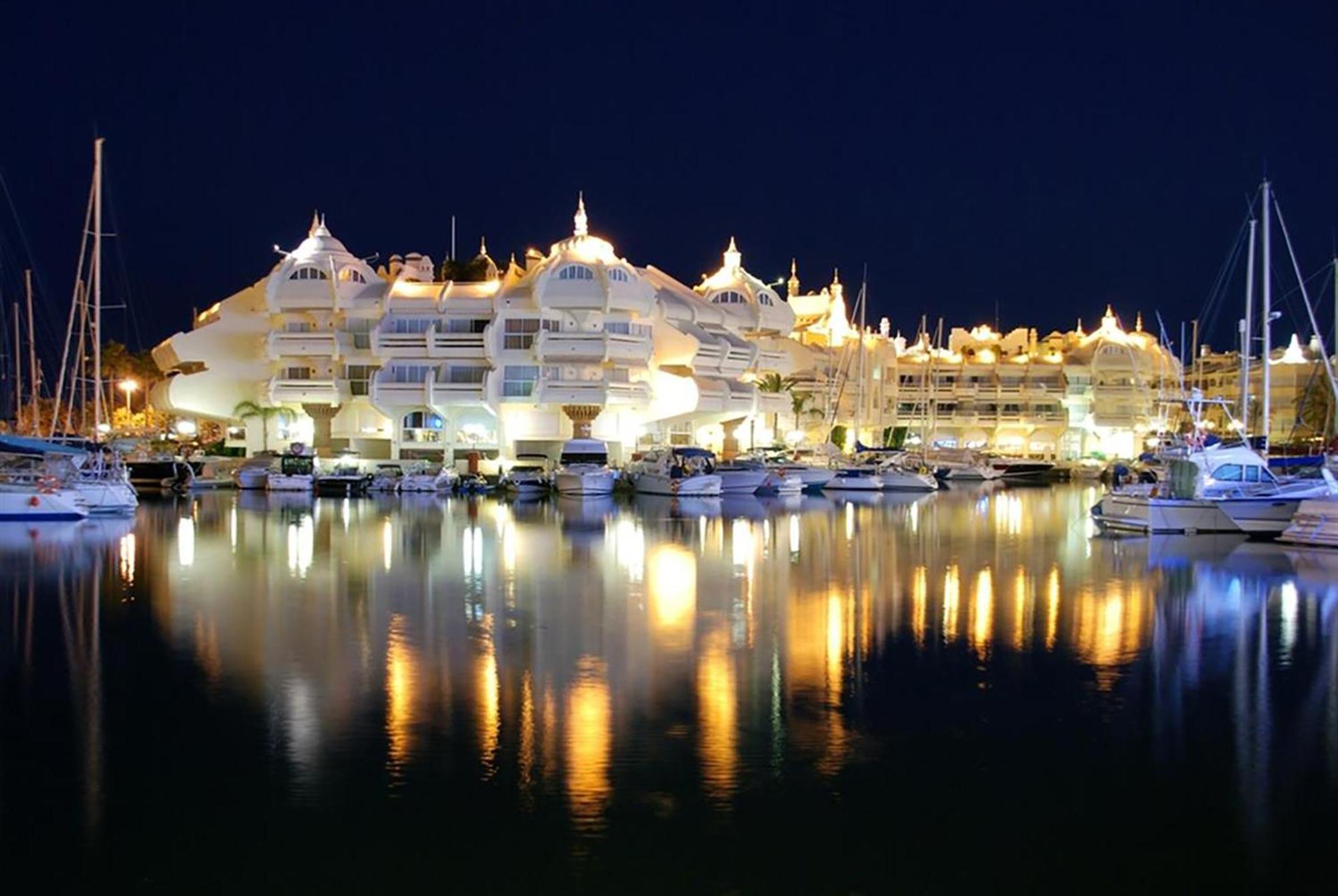 Skysea Benalmadena Puerto Marina Apartment Exterior photo