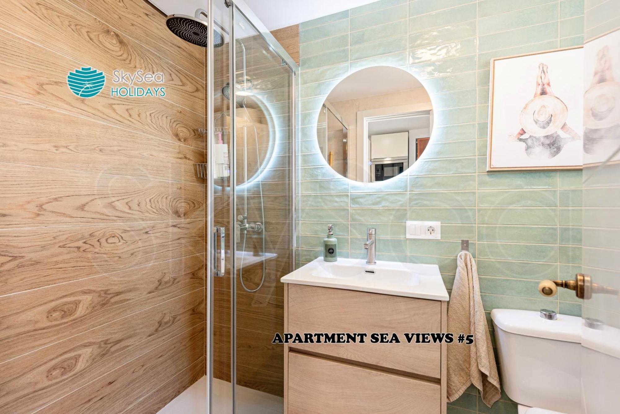Skysea Benalmadena Puerto Marina Apartment Exterior photo
